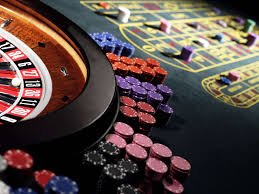 Fitur bonus dan simbol wild di Wolf Gold